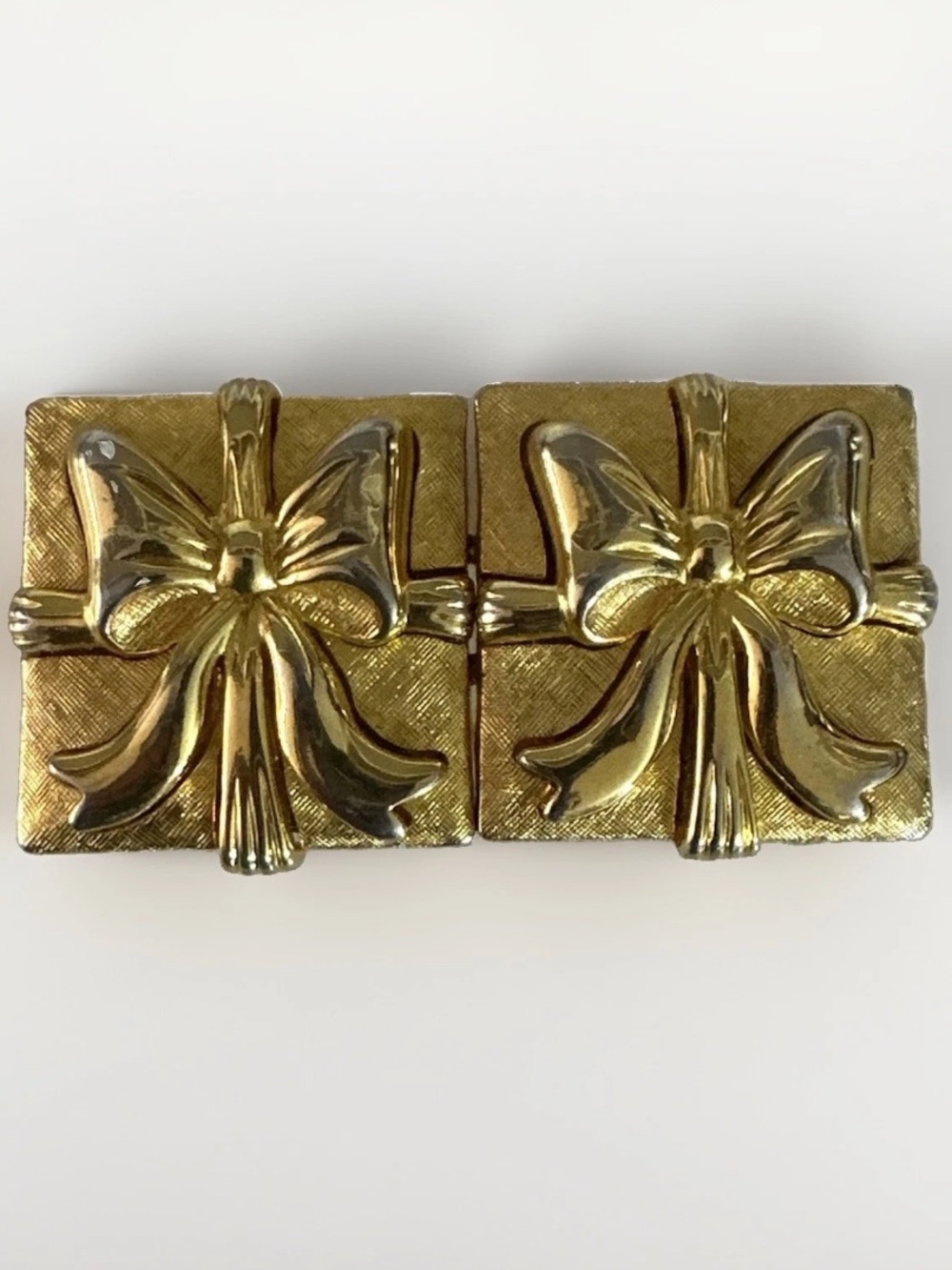 Vintage Signed Douglass Paquette Brass Belt Buckle Square Bow Tied Gold Tone